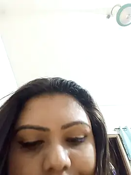 Snapshot of blue-berry07 chatting on 11-04-25, 07:46 blue-berry07 online show from 11-04-25, 07:46