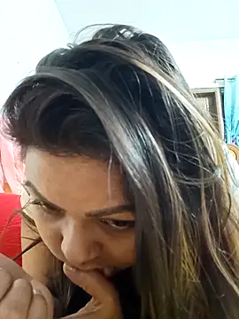 Snapshot of blue-berry07 chatting on 11-26-25, 07:26 blue-berry07 online show from 11-26-25, 07:26