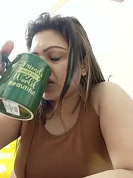 Snapshot of blue-berry07 chatting on 01-10-26, 06:31 blue-berry07 online show from 01-10-26, 06:31