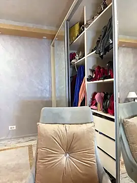 AlessiaExquisit online show from 04-24-26, 05:59