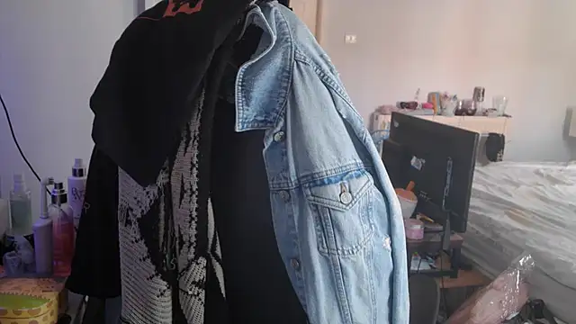 AureliaXOX online show from 09-24-25, 08:28