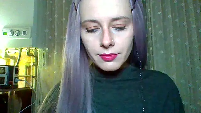 Snapshot of LuminousLady chatting on 03-10-25, 06:23 LuminousLady online show from 03-10-25, 06:23