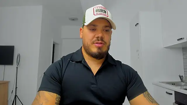 Snapshot of ZackMasterss chatting on 09-14-25, 09:36 ZackMasterss online show from 09-14-25, 09:36