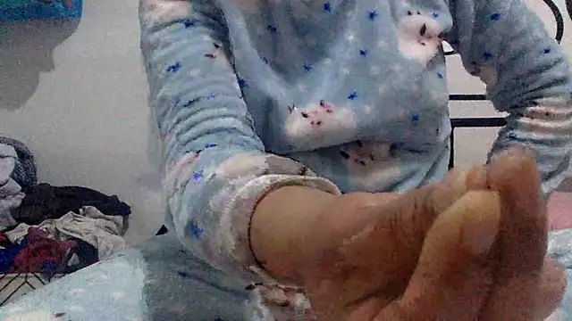 sharonlopez9611 online show from 02-14-26, 03:14