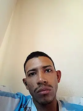 Mineirinho043 online show from 03-04-25, 01:28