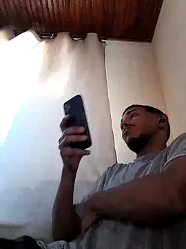 Mineirinho043 online show from 03-20-25, 01:48