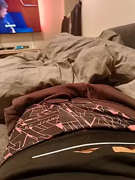 j3sp3r930 online show from 02-10-25, 06:56