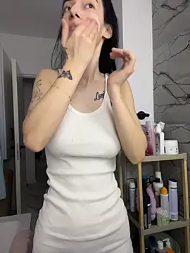 Celine Roxelle online show from 02-10-26, 01:59