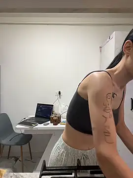 Celine Roxelle online show from 06-20-26, 06:11