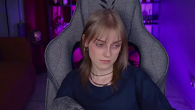 KiraMontoya online show from 04-25-26, 11:35