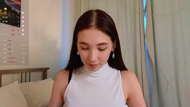 LizbethGee online show from 02-17-25, 05:04