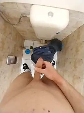 Snapshot of Good_boy000 chatting on 02-05-25, 05:31 Good boy000 online show from 02-05-25, 05:31