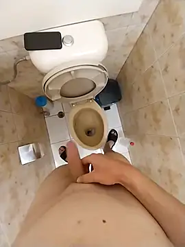 Snapshot of Good_boy000 chatting on 03-19-25, 02:57 Good boy000 online show from 03-19-25, 02:57