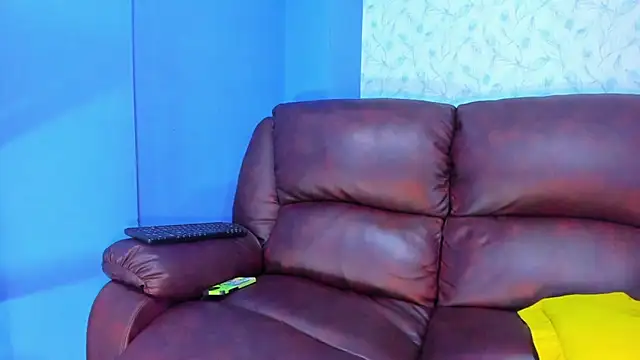 Snapshot of Gadiel_Sex chatting on 02-27-25, 07:47 Gadiel Sex online show from 02-27-25, 07:47