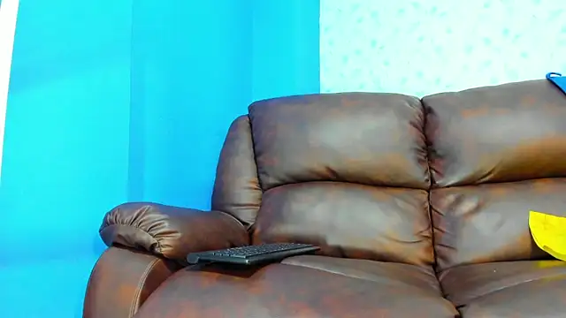 Snapshot of Gadiel_Sex chatting on 03-08-25, 01:03 Gadiel Sex online show from 03-08-25, 01:03