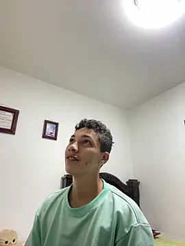 Snapshot of Gadiel_Sex chatting on 09-11-25, 11:27 Gadiel Sex online show from 09-11-25, 11:27