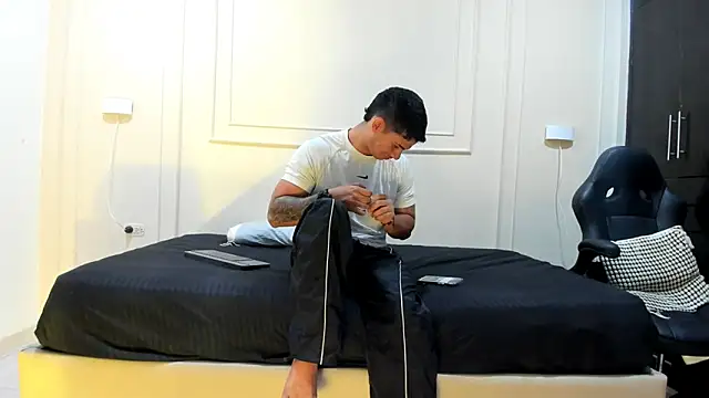 ANDRES STUD online show from 05-28-26, 04:10