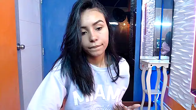 julieta fn online show from 10-08-25, 01:31