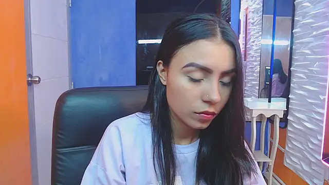 julieta fn online show from 11-25-25, 02:28