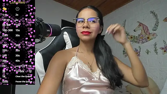 alisson hoffman05 online show from 07-30-26, 10:20
