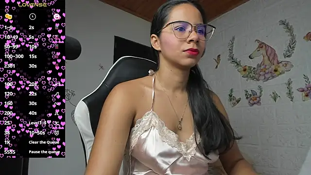 alisson hoffman05 online show from 08-04-26, 06:32