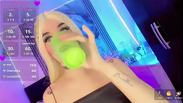 Snapshot of Irina_milkmaid chatting on 10-16-25, 07:15 Irina milkmaid online show from 10-16-25, 07:15