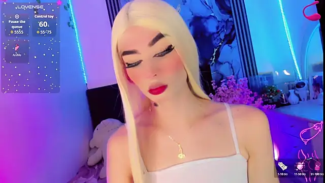 Snapshot of Irina_milkmaid chatting on 10-27-25, 07:29 Irina milkmaid online show from 10-27-25, 07:29