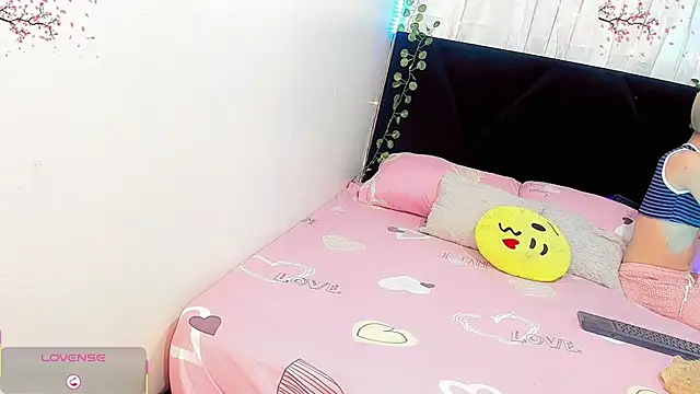 Irina milkmaid online show from 04-10-26, 07:18