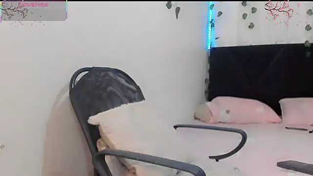 Irina milkmaid online show from 04-27-26, 07:23