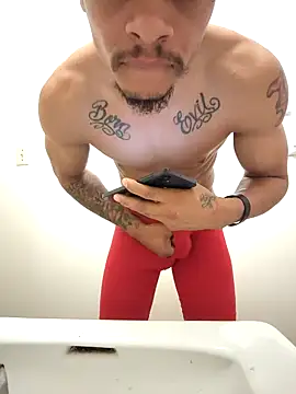 Snapshot of Locdawgg11 chatting on 01-06-26, 09:13 Locdawgg11 online show from 01-06-26, 09:13