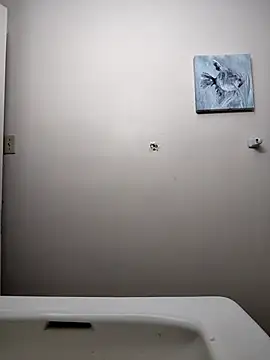 Snapshot of Locdawgg11 chatting on 04-11-26, 11:42 Locdawgg11 online show from 04-11-26, 11:42