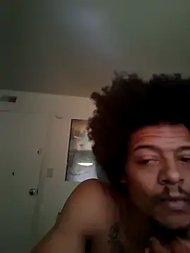 Locdawgg11 online show from 06-06-26, 05:06