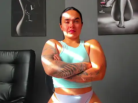 karlyjons12 online show from 11-11-25, 12:49