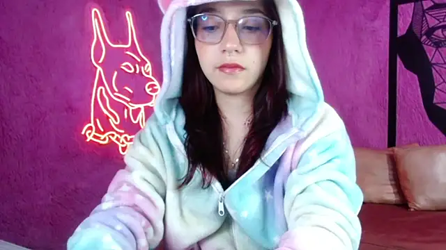 Snapshot of Sunshinegirl__ chatting on 02-17-25, 08:36 Sunshinegirl online show from 02-17-25, 08:36