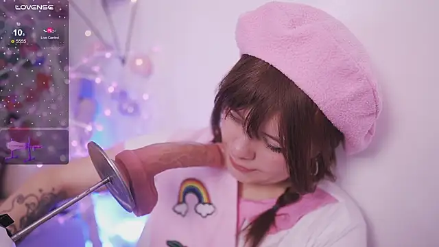 Neekito  online show from 10-18-25, 01:41