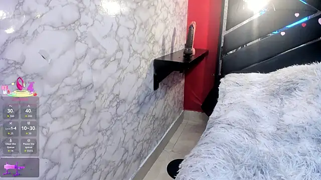 IVISBOUNCYASS online show from 04-23-26, 12:40