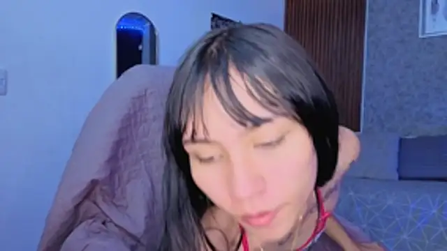 Miaa Lee7 online show from 04-22-26, 08:21