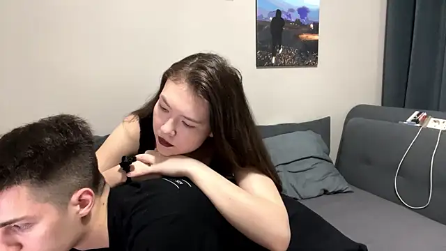 Snapshot of Tw1nFlame chatting on 03-11-25, 06:52 Tw1nFlame online show from 03-11-25, 06:52