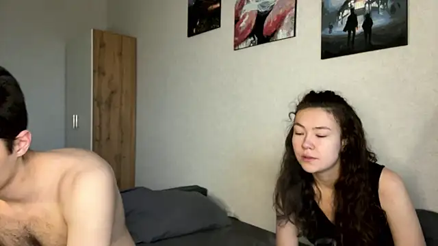 Tw1nFlame online show from 11-18-25, 11:03