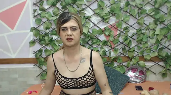 Snapshot of Dolldirtyxxx chatting on 03-06-25, 06:05 Dolldirtyxxx online show from 03-06-25, 06:05