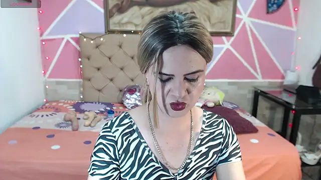 Snapshot of Dolldirtyxxx chatting on 03-14-25, 02:31 Dolldirtyxxx online show from 03-14-25, 02:31