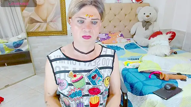 Dolldirtyxxx online show from 04-18-26, 07:07