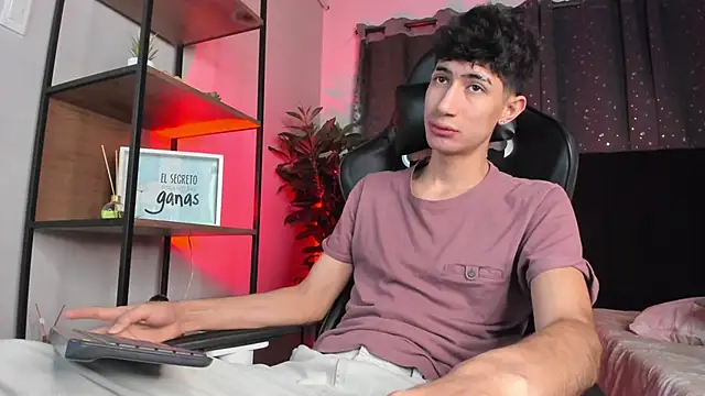 NovaaWheler online show from 03-31-26, 11:54