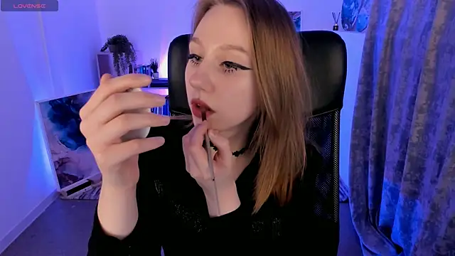 DariaTate online show from 03-13-25, 06:23