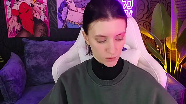 Snapshot of roxy_riot_ chatting on 02-22-25, 07:56 roxy riot online show from 02-22-25, 07:56