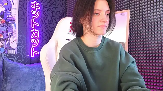 Snapshot of roxy_riot_ chatting on 02-26-25, 07:42 roxy riot online show from 02-26-25, 07:42