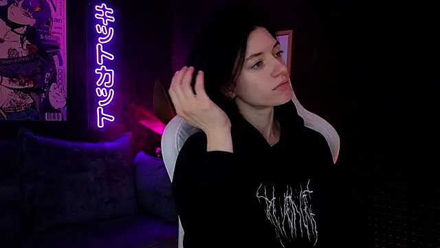 Snapshot of roxy_riot_ chatting on 03-17-25, 01:24 roxy riot online show from 03-17-25, 01:24