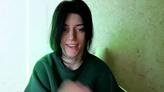 Snapshot of roxy_riot_ chatting on 03-19-25, 04:36 roxy riot online show from 03-19-25, 04:36