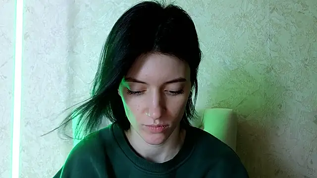 Snapshot of roxy_riot_ chatting on 03-19-25, 07:40 roxy riot online show from 03-19-25, 07:40