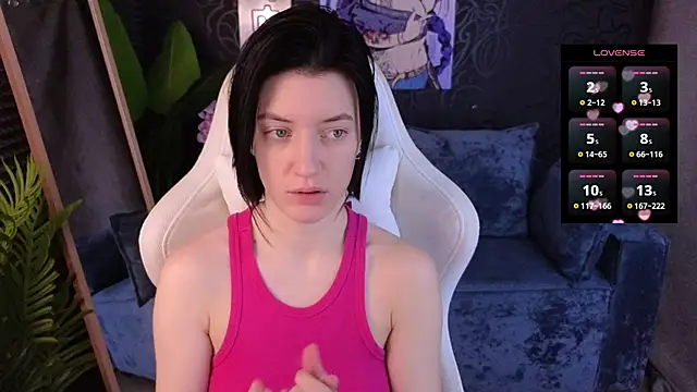 Snapshot of roxy_riot_ chatting on 12-03-25, 01:24 roxy riot online show from 12-03-25, 01:24